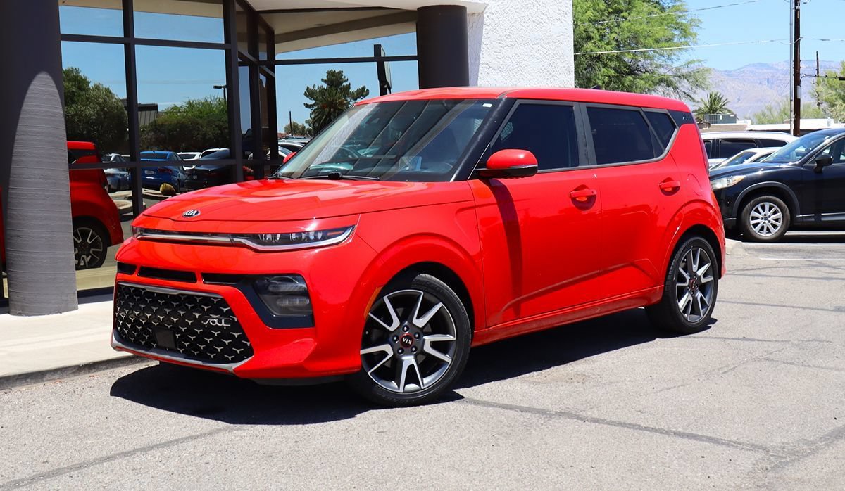 Used 2021 Kia Soul Turbo FWD image 2