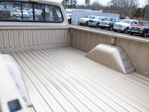 Used 1993 Dodge D/W Truck 250 image 17