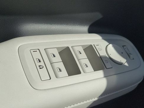 New 2027 Hyundai Santa Fe SEL FWD image 17