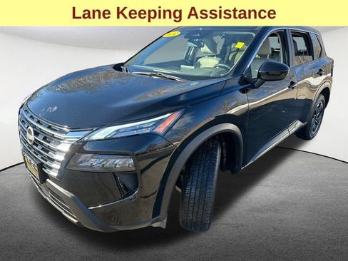 Used 2024 Nissan Rogue SV AWD/4WD image 5