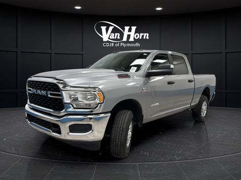 Used 2022 RAM 2500 Big Horn AWD/4WD image 2