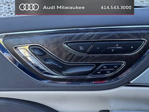 Used 2020 Lincoln Continental Reserve w/ Luxury Package AWD/4WD image 8