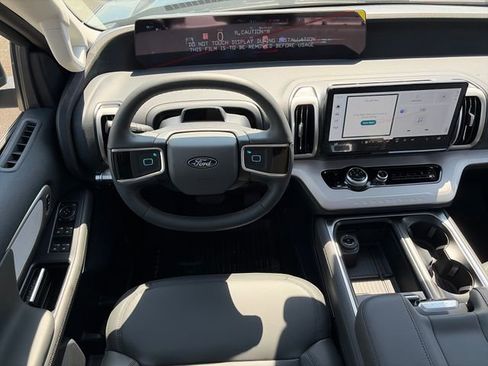 New 2026 Ford Expedition Max Active AWD/4WD image 16
