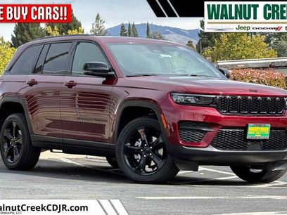 New 2025 Jeep Grand Cherokee Altitude