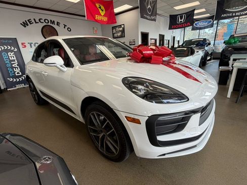 Used 2024 Porsche Macan Turbo AWD/4WD image 13