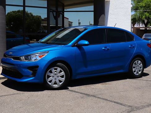 Used 2021 Kia Rio S FWD image 3