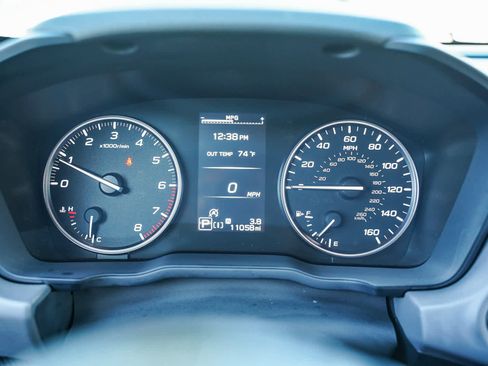 Used 2024 Subaru Crosstrek 2.5i Limited w/ Crosstrek Mirror Package image 24