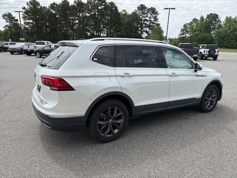 Used 2023 Volkswagen Tiguan SE FWD image 8