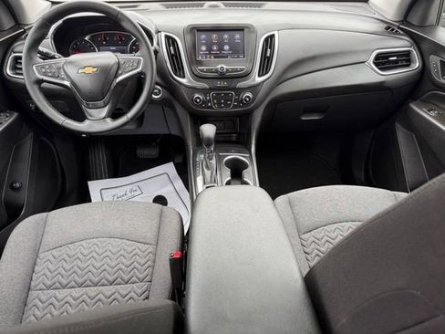 Used 2024 Chevrolet Equinox LT FWD image 11