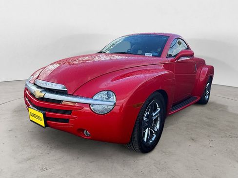 Used 2003 Chevrolet SSR w/ Preferred Equipment Group image 1