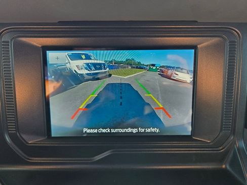 Used 2021 Ford Bronco Badlands image 28