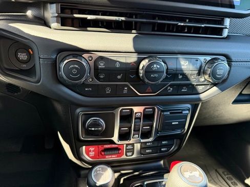 New 2026 Jeep Wrangler Unlimited Rubicon w/ Safety Group image 22