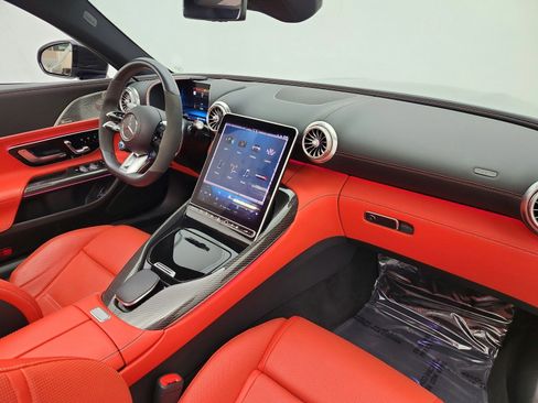 Certified 2022 Mercedes-Benz SL 63 AMG 4MATIC image 19