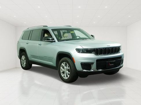 Certified 2023 Jeep Grand Cherokee L Limited w/ Luxury Tech Group II AWD/4WD image 1