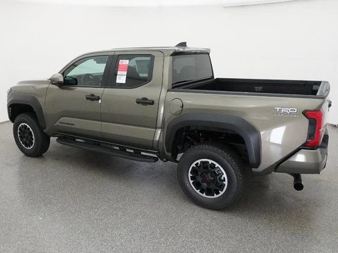 New 2026 Toyota Tacoma TRD Off-Road AWD/4WD image 7