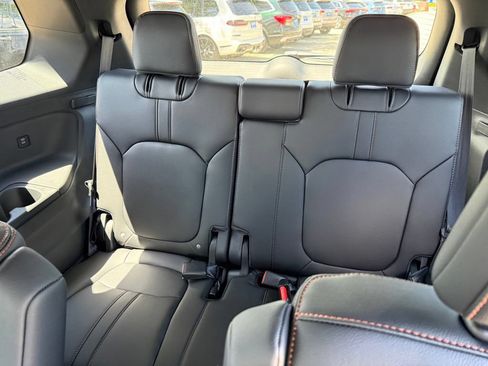 Certified 2026 Honda Pilot TrailSport image 18
