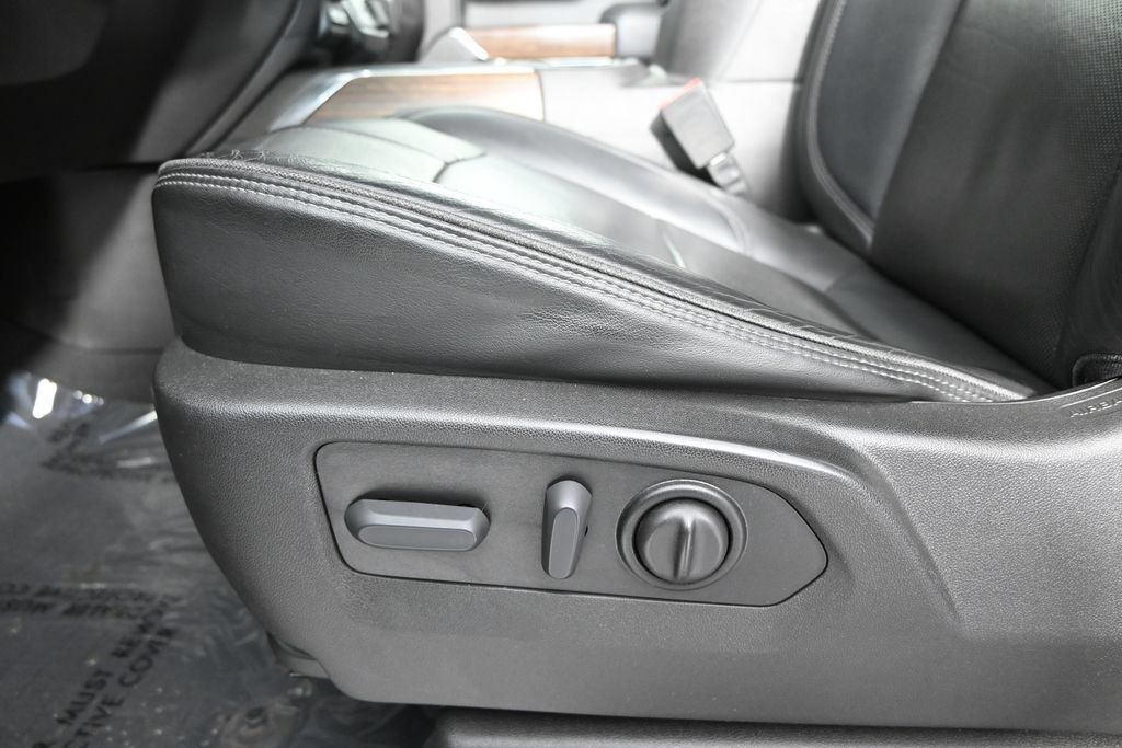 Used 2022 Chevrolet Silverado 1500 High Country AWD/4WD image 22