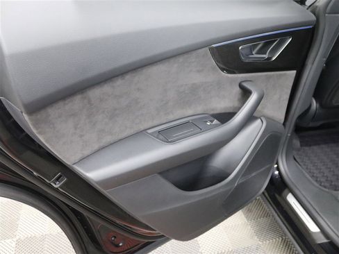 Used 2021 Audi SQ8 Premium Plus w/ SQ8 Black Optic Package AWD/4WD image 21