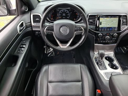 Used 2020 Jeep Grand Cherokee Limited AWD/4WD image 12