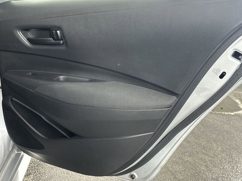 Used 2023 Toyota Corolla LE image 34