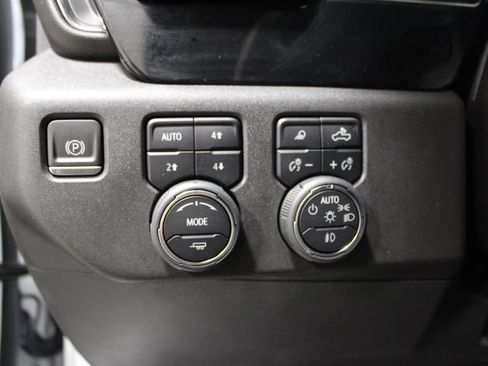 Used 2024 Chevrolet Silverado 1500 ZR2 AWD/4WD image 43
