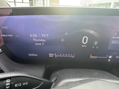 Used 2025 Buick Enclave Sport Touring w/ Power Package FWD image 12