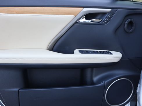 Used 2021 Lexus RX 450hL AWD w/ Premium Package image 15