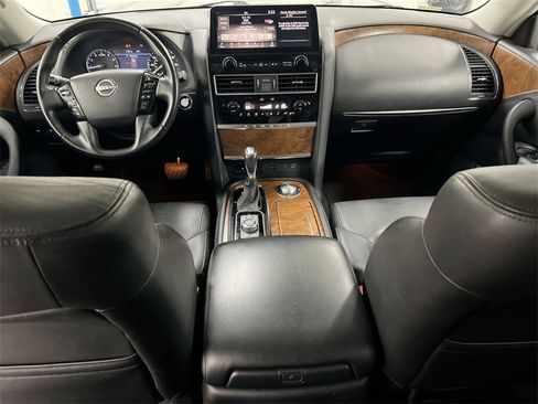 Used 2023 Nissan Armada SL w/ Captain's Chairs Package image 10