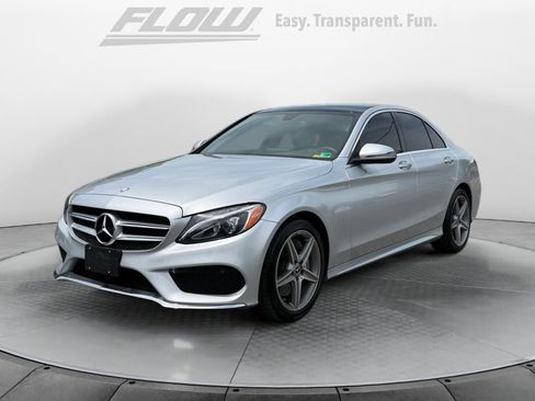 Used 2017 Mercedes-Benz C 300 4MATIC Sedan image 4