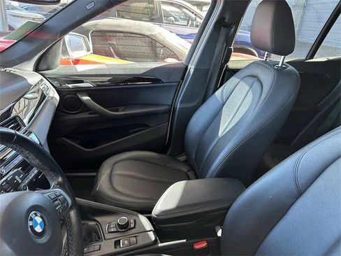 Used 2017 BMW X1 sDrive28i image 11