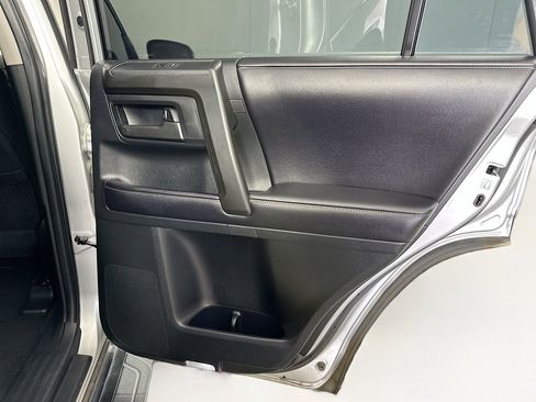 Used 2017 Toyota 4Runner SR5 image 29