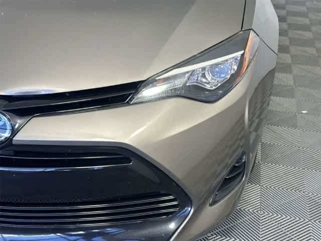Used 2017 Toyota Corolla LE FWD image 9