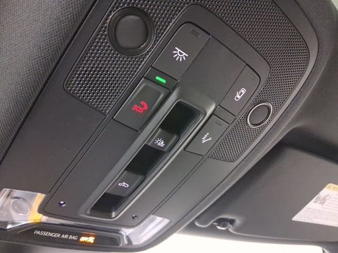 New 2025 Audi Q3 2.0T Premium image 17