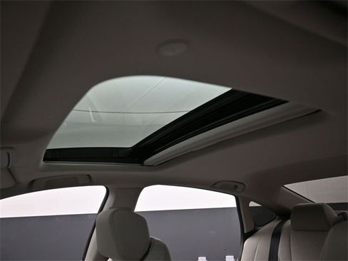 New 2025 Honda Accord SE image 4