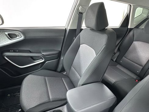 New 2025 Kia Soul LX image 13