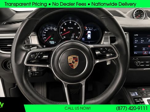 Used 2018 Porsche Macan Turbo AWD/4WD image 8