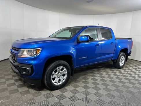 Used 2022 Chevrolet Colorado LT w/ LT Convenience Package image 12