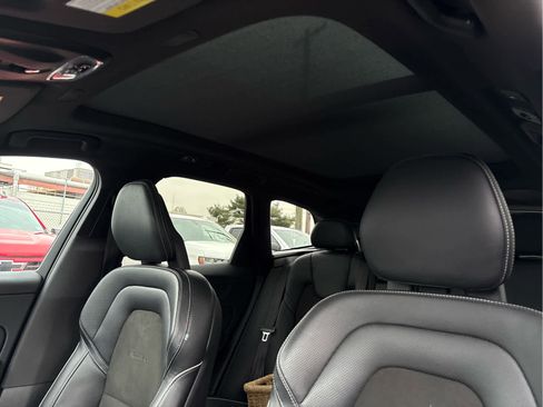 Used 2019 Volvo XC60 T8 R-Design w/ Advanced Package image 16