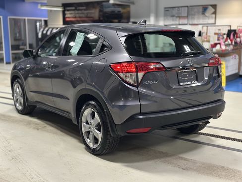 Used 2019 Honda HR-V LX image 7