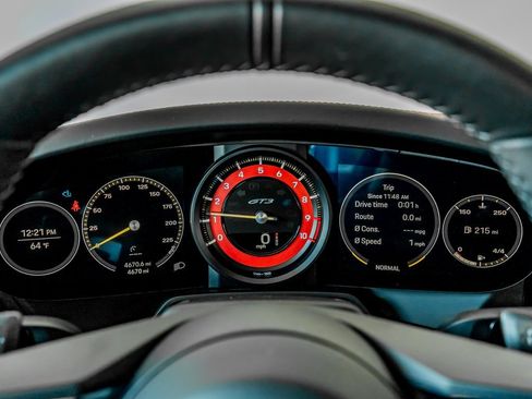 Certified 2022 Porsche 911 GT3 image 17