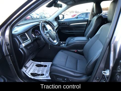 Used 2019 Toyota Highlander Plus image 4