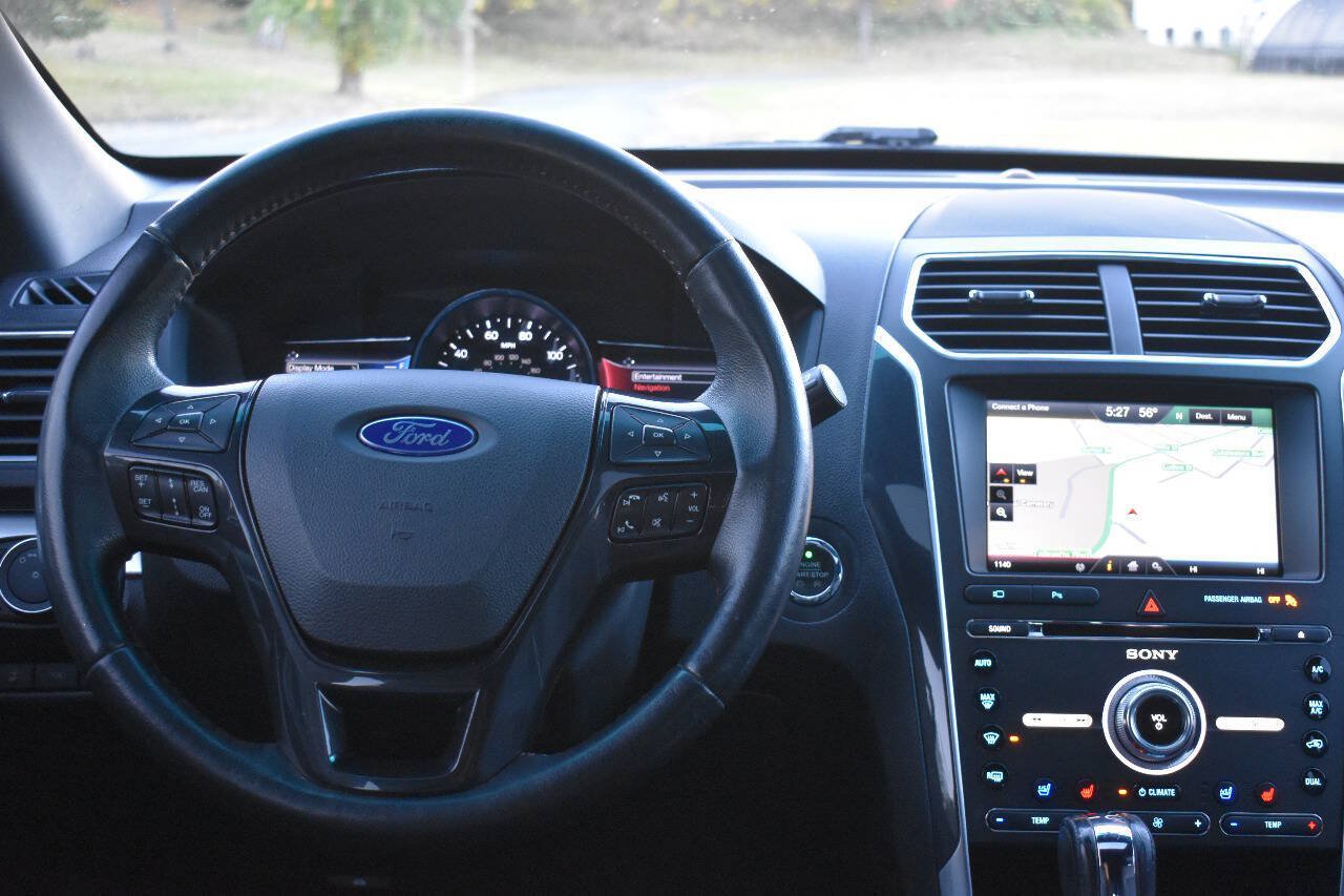 Used 2016 Ford Explorer Sport w/ Equipment Group 401A AWD/4WD image 20