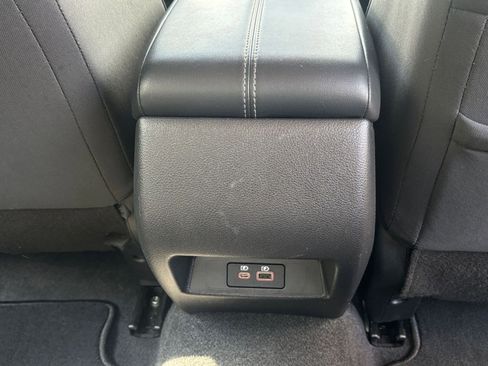 Used 2025 Nissan Altima 2.5 SV image 23