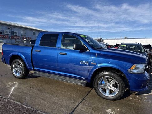Used 2014 RAM 1500 Express AWD/4WD image 10