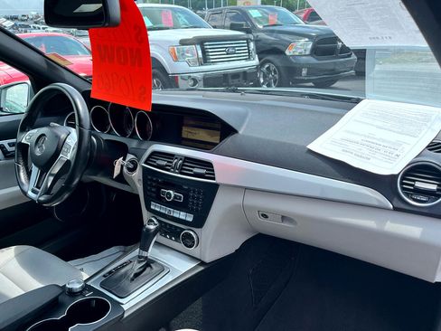 Used 2012 Mercedes-Benz C 300 4MATIC Sedan image 19