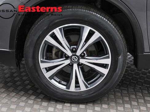 Used 2019 Nissan Rogue SV w/ Premium Package image 35