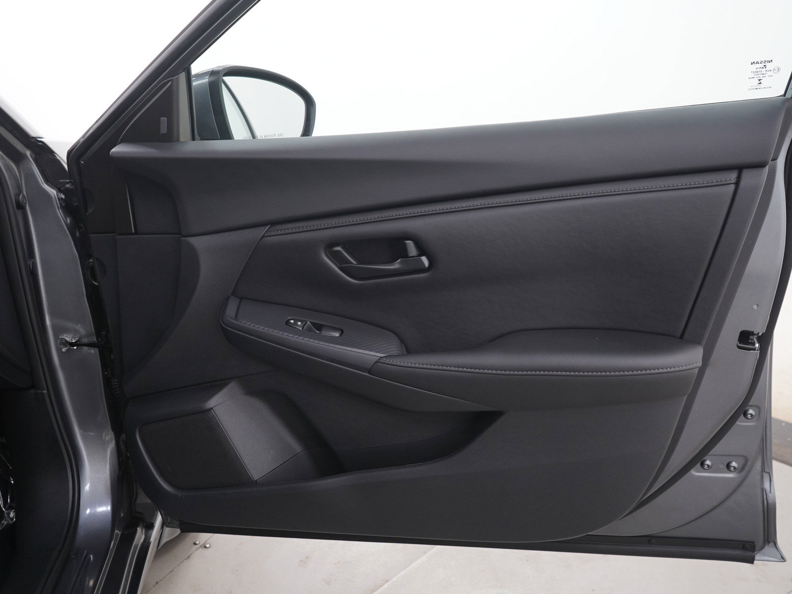 Used 2025 Nissan Sentra S FWD image 9