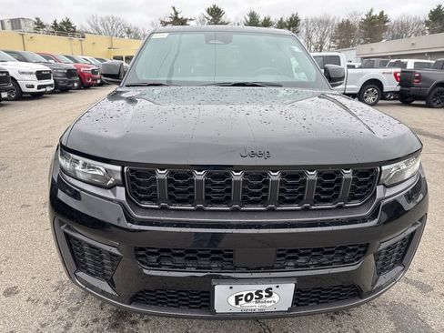 New 2026 Jeep Grand Cherokee Limited image 8