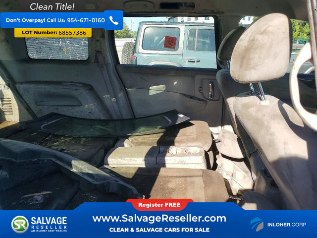 Used 2014 Nissan Quest S FWD image 15