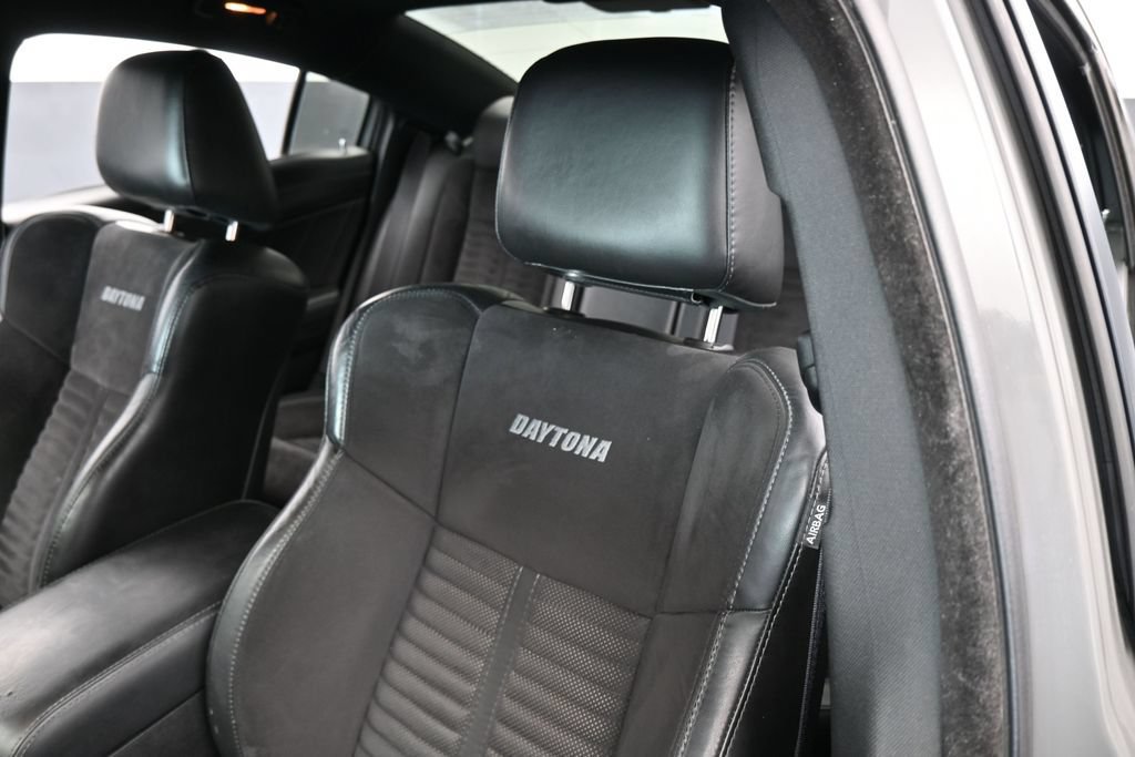 Used 2019 Dodge Charger Scat Pack w/ Daytona Edition Group RWD image 18